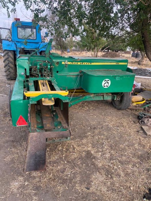 Пресс подборщик John Deere 456