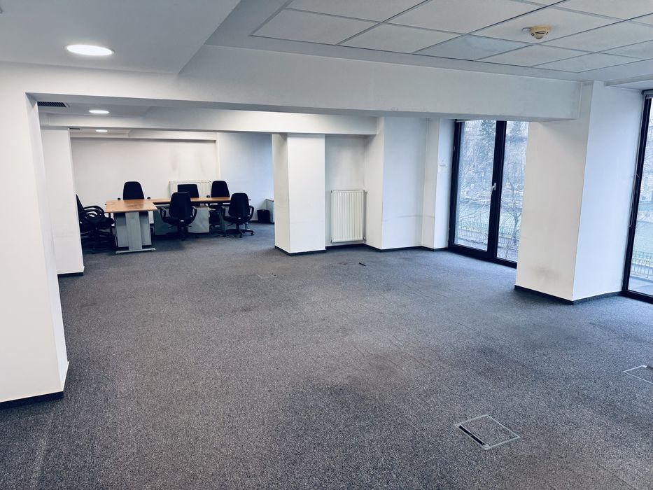 Birouri -Spatii Comerciale /Vanzare/Închiriere