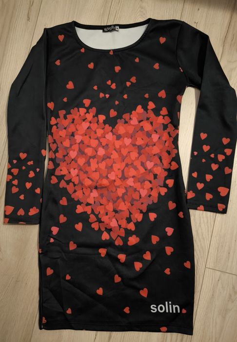 Рокли на марките Terranova , H&M , Miso и други