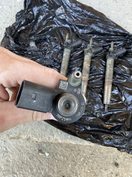 Vand injectoare bmw n47 177 de cai