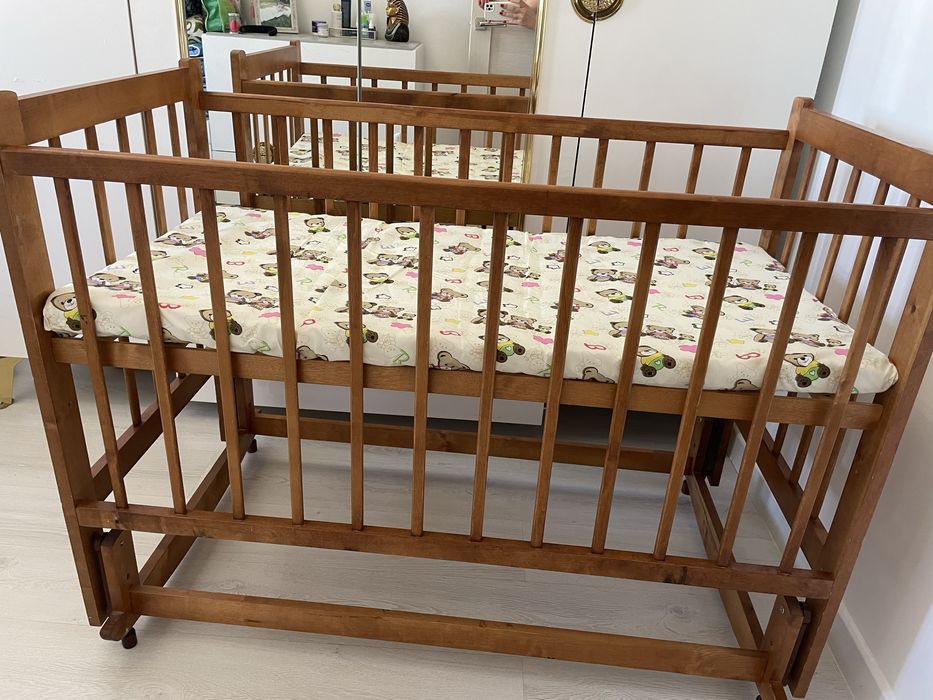 Манеж детский продам 10000