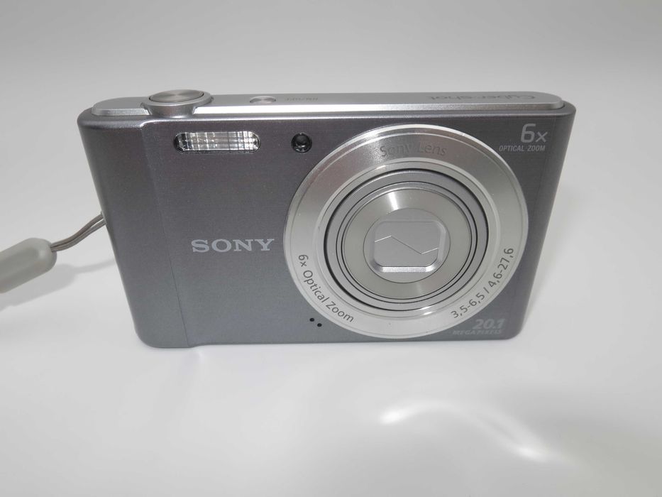 Sony Cyber-shot DSC W810 ултра компактен цифров фотоапарат, дигитална камера 20 MP, в отлично състояние, пълен комплект, работи перфектно
