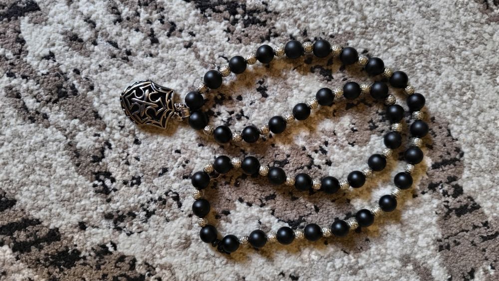 Лот от колиета със гривни