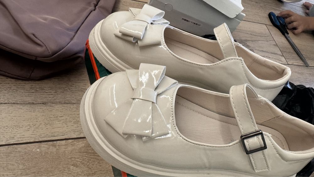 Туфли школьные 37р-р