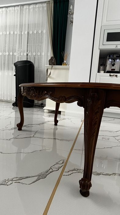 Măsuță de cafea stil clasic