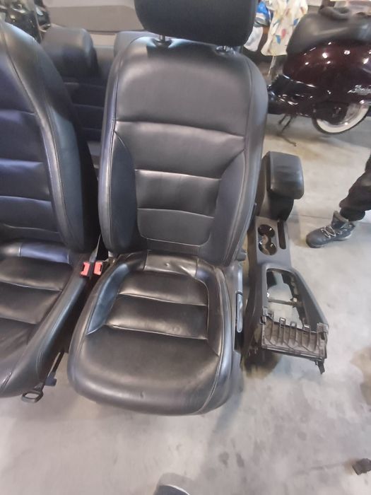 Interior wv jeata 2014 culoare negru piele cu incalzire