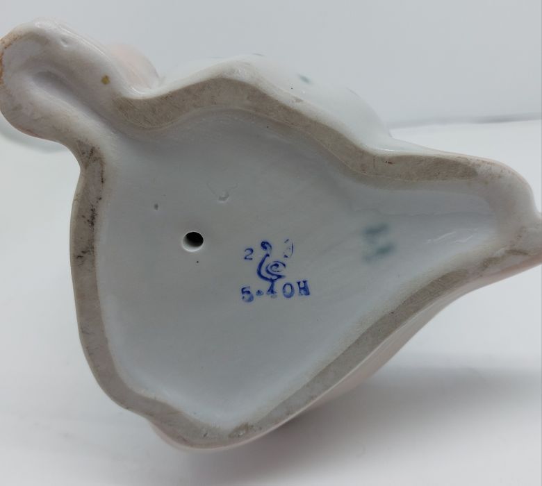 Статуэтка  фарфор СССР  материнство