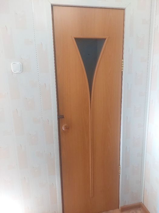 Продам межкомнатные двери б/у