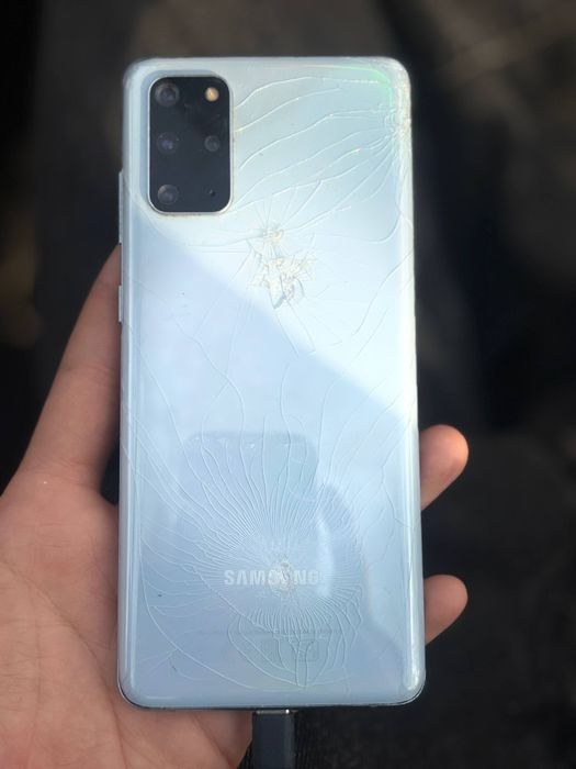 Продам/обмен самсунг с20+