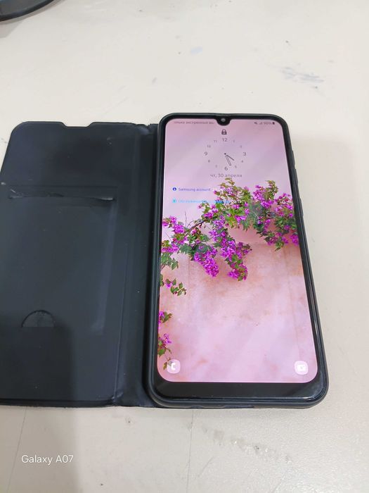 смартфон Samsung Galaxy A50