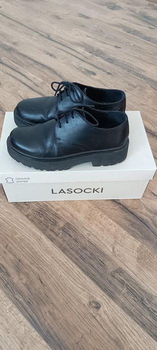 Кожени обувки Lasocki