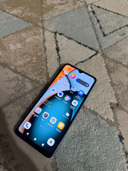 Два телефон на Айфон