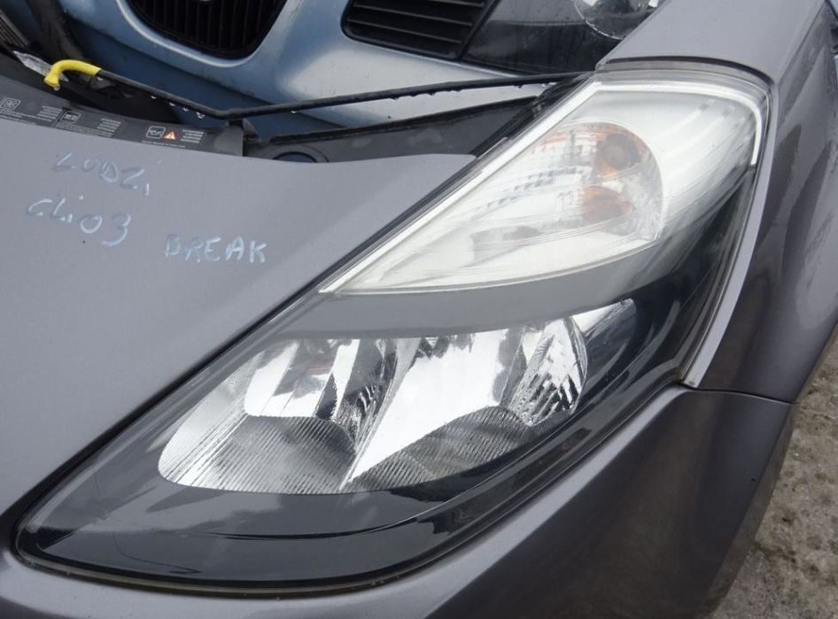 Fata completa Renault Clio 3 din 2010 facelift volan pe stanga