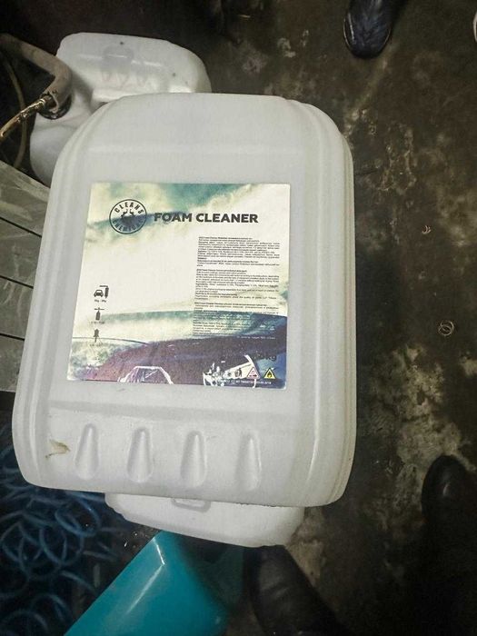 Канисты пластиковые 20 литров