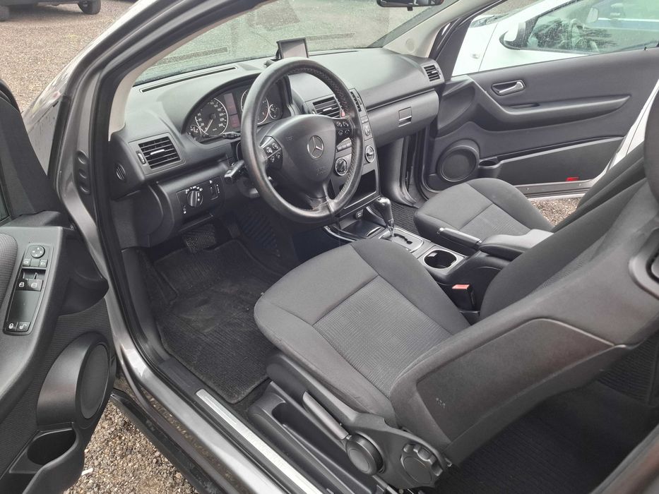 MERCEDES-BENZ A-Class 2010 — imagine 5