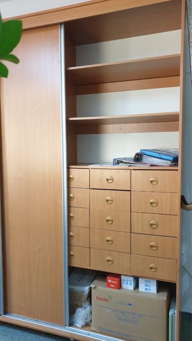 шкаф для спальной  или офис