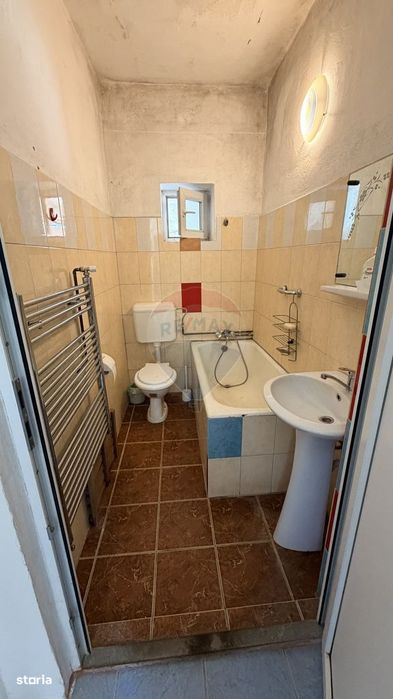 Casă în Valea Viilor – proprietate spațioasă cu teren de 1400 mp