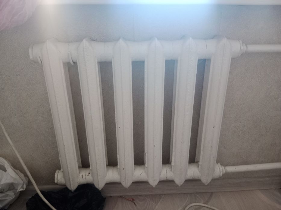 продам чугунные радиаторы отопления батареи