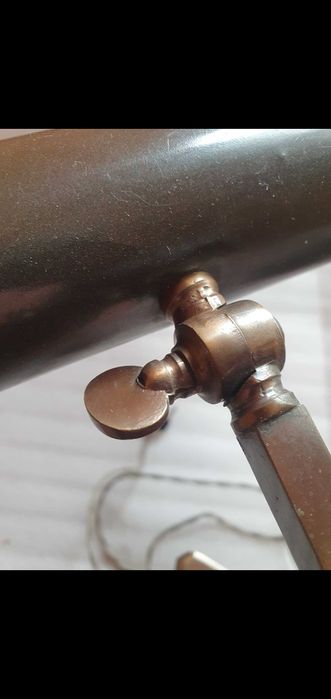 Lampa tablou cu sistem de prindere