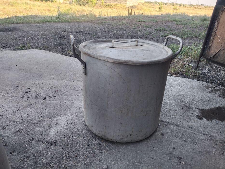 Алюминиевые кастрюли