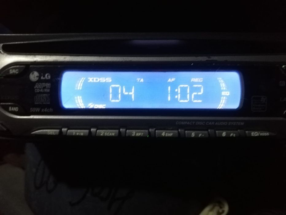 Vând radio sidi LG