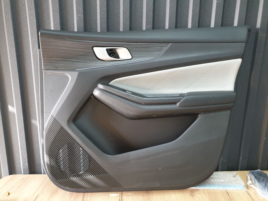 Обшивка двери Changan CS55 Plus