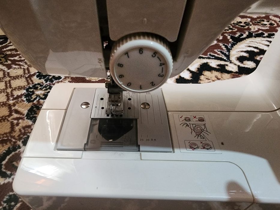 Швейная машина Brother RS200