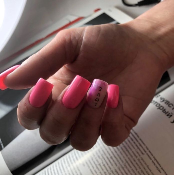 Наращивание ногтей