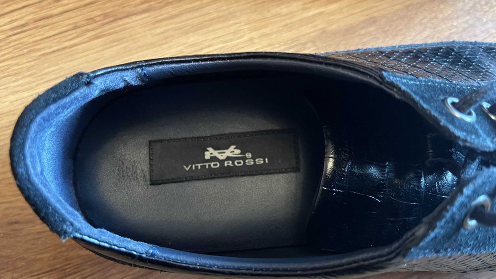 Италиански спортни обувки Vitto Rossi 42