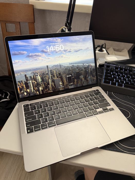 Macbook Pro m1 2020, 256gb, продам или обменяю на игровой ноутбук