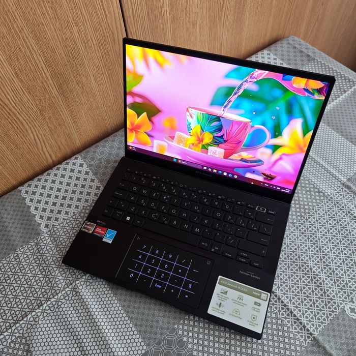 Uktrabook Asus Zenbook 14 OLED 2023 display 2.8k / 3k OLED Ryzen 5 7530u 16gb 500gb Harman kardon Dolby atmos