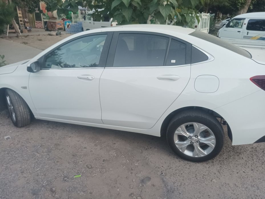 Onix full pozitsa 64000km ohiri 12000$