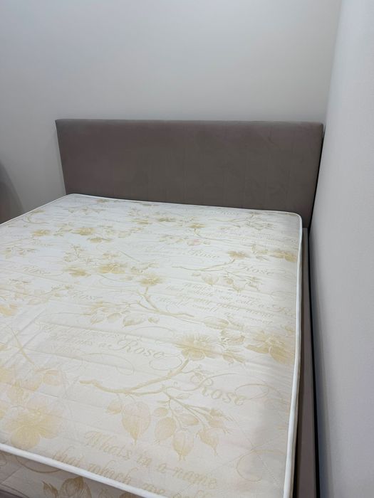 Продам матрас рзамером 2*1,8