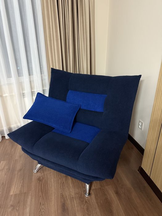 Диван с 2 креслами и подушками