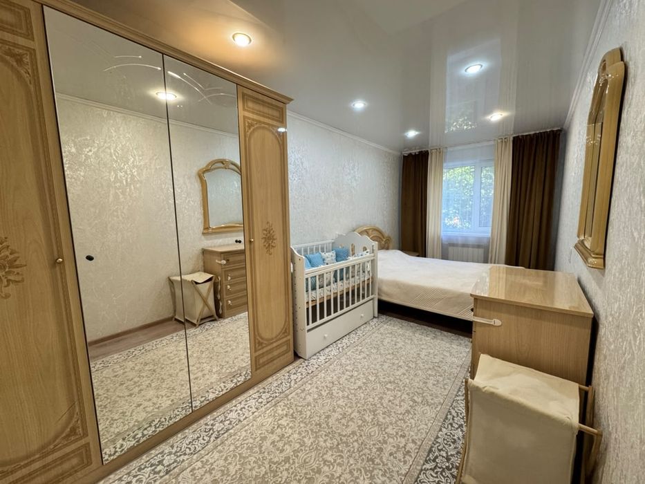 Продам 3 ком квартиру в р-оне Каравана