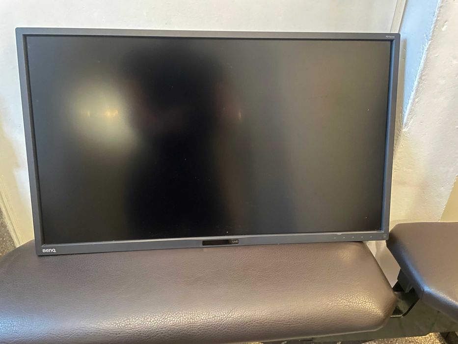 32" BENQ PD3200U-T LCD монитори професионални 4 броя налични
