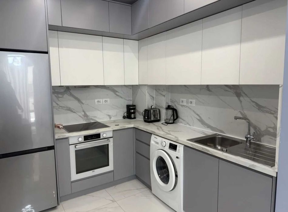 Дава се под наем Двустаен апартамент в София, Младост 4 - 70 кв.м за 438.6 € - Снимка #1