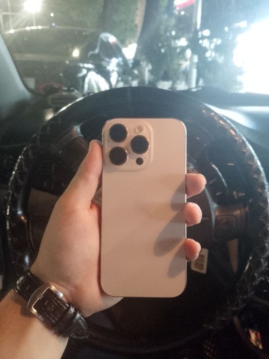 iPhone 16pro.    Ideal