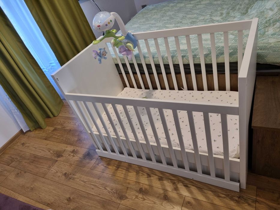 IKEA Patut cu saltea + Masa infasat cu saltea