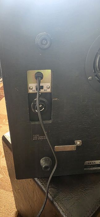 Vând magnetofon Akai G-X-4400D