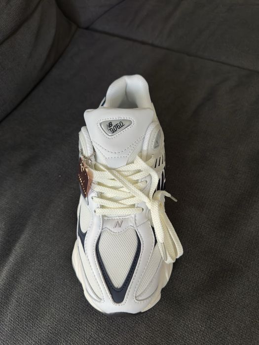 Обувки New Balance 9060