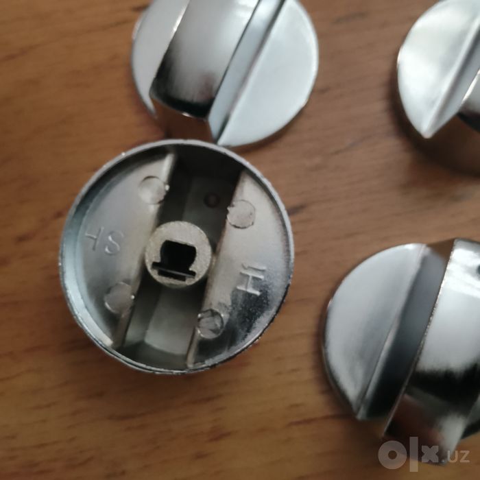 Ручки, выключатель для газовых плит. Металл. 30 000 сум.