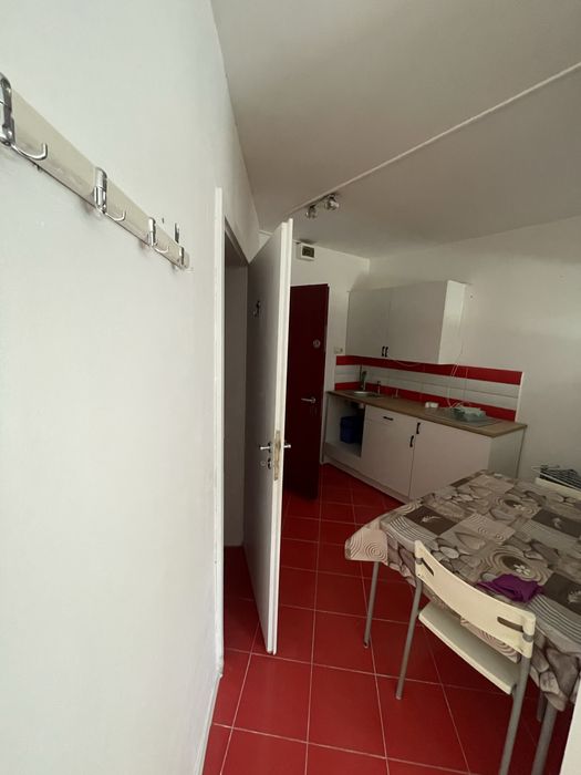 Inchiriez garsoniera in Complexul Studentesc