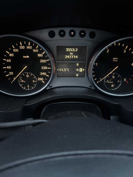 MERCEDES-BENZ R-Class 0 — imagine 5