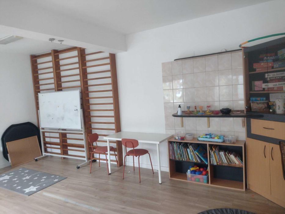 Dau in chirie spatiu