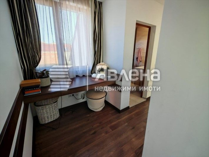 Продава се Многостаен апартамент в Бургас, Лазур - 220 кв.м за 2500 €/кв.м - Снимка #8