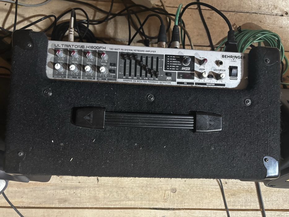 Behringer k1800fx