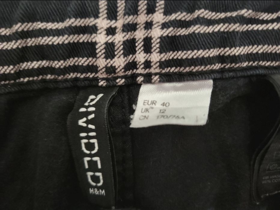 Pantaloni H&M Divided