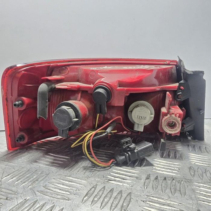 Stop aripa dreapta Audi A5 8T3