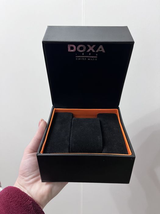 Cutie originala Doxa